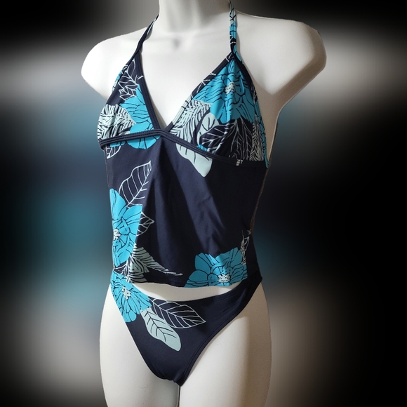 Old navy Women's Tankini Swim Two 2 Piece Tankini Setsz M.. 2 sets of bottoms - Picture 2 of 9